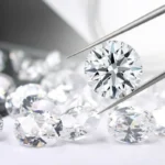 How to Choose the Right Diamond Without Overpaying